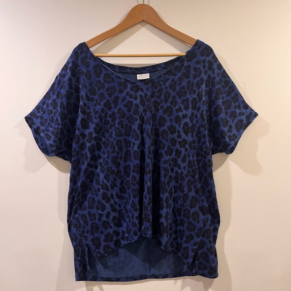 Abound XL blue cheetah print shirt! Barely worn!